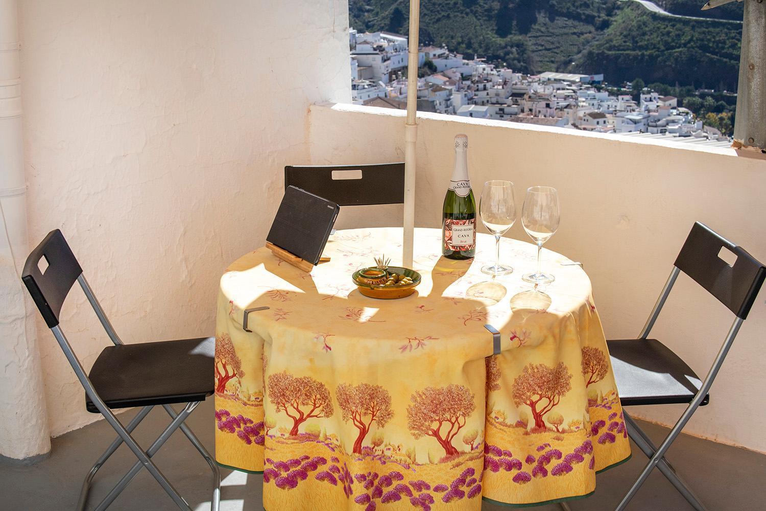 Casa Marlo, Spacious House In The Lively Centre Of Cómpeta Esterno foto
