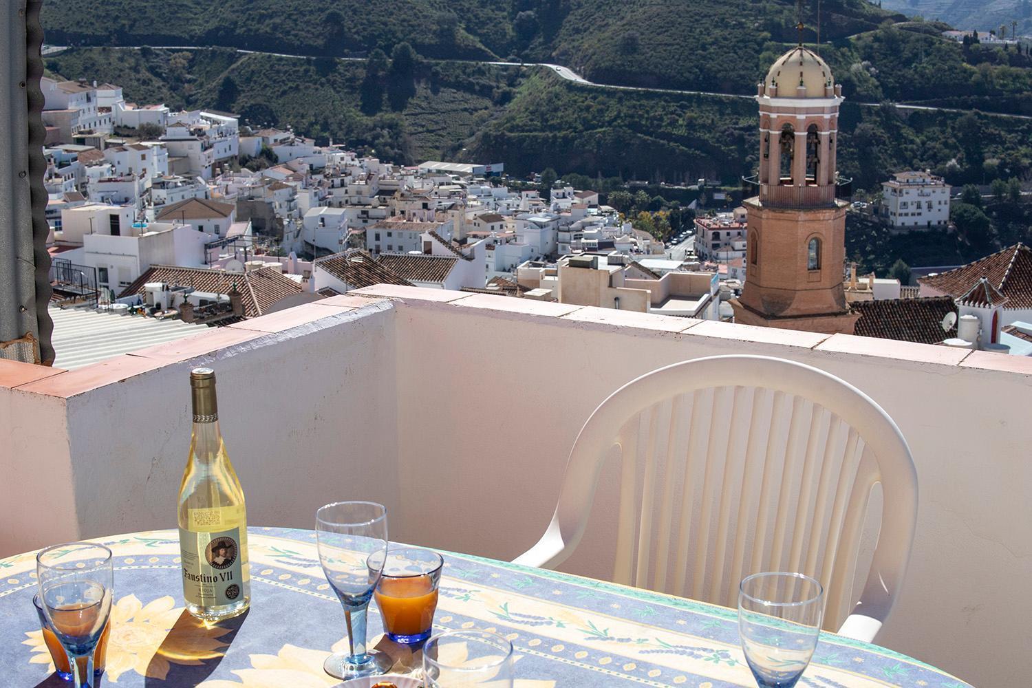 Casa Marlo, Spacious House In The Lively Centre Of Cómpeta Esterno foto